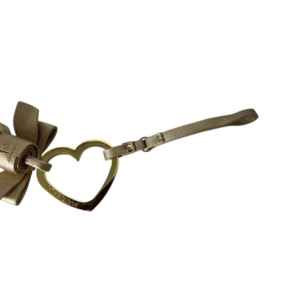 Betsey Johnson Gold Leather Tassel Hang Tag  Heart & Bow w Charm Kitschy - Picture 5 of 7